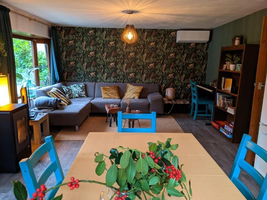 Sfeervol Chaletje In Een Rustige Bosrijke Omgeving Diessen Exteriér fotografie